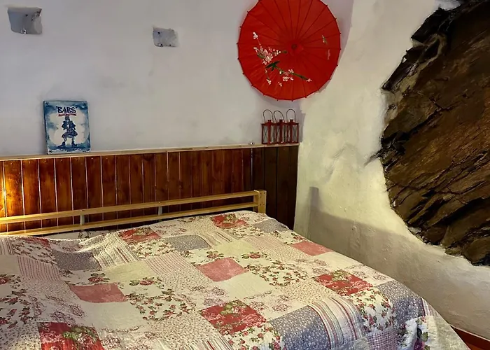 Romantic With En Bathroom For Private Use 3* فيغيرو دو فينوس